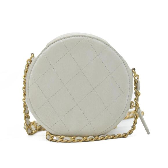 Chanel Lambskin Quilted Pearl Round Clutch With Chain 2020 - Picture 13 of 15